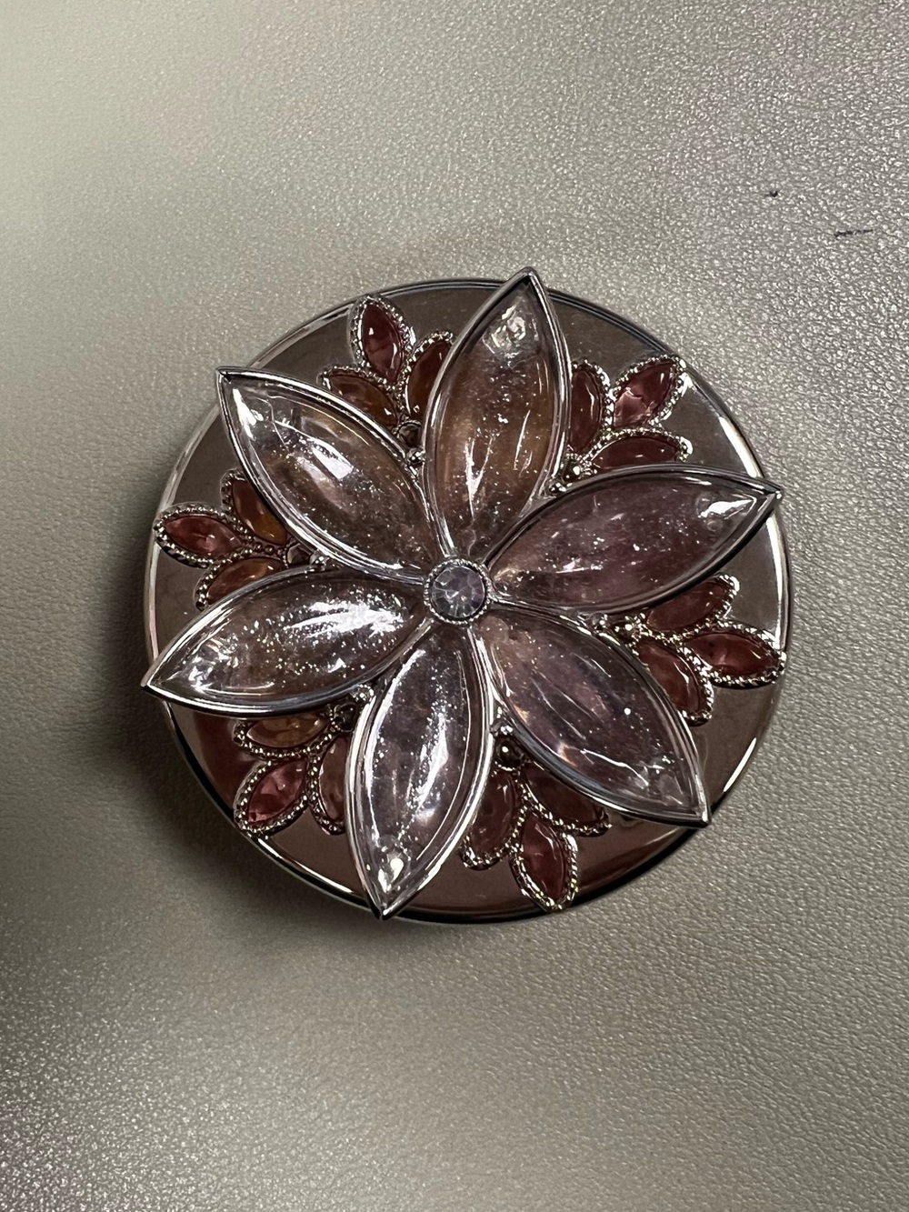 EUC Bath & Body Works Pink Crystal Flower Visor / Vent Car Clip
